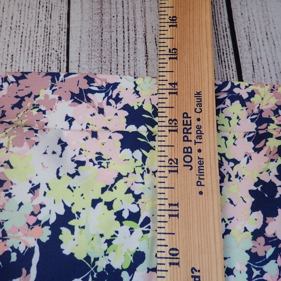 Fabletics Capri Leggings Womens 3x Yoga Pants Floral Print - Picture 7 of 8